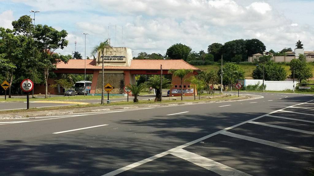 Pousada Suites Águas de São Pedro Kültér fotó